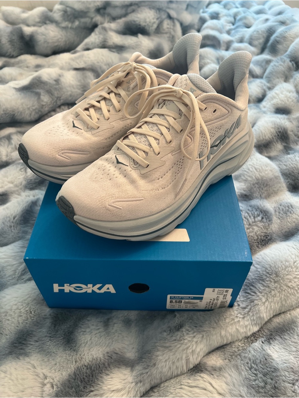 Hoka Women’s 8.5 Clifton 10 NEW Blue
